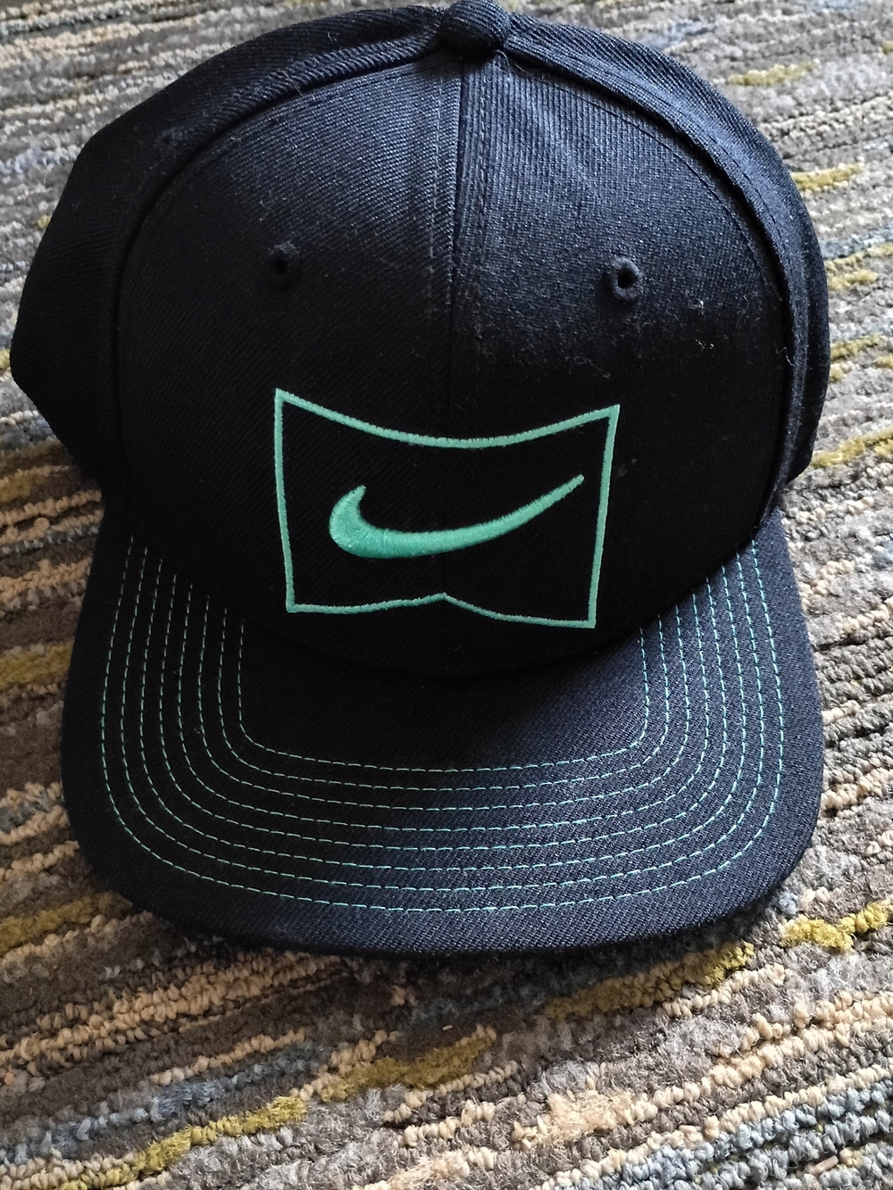 Nike SB Pennant Snapback Cap with Mint Logo